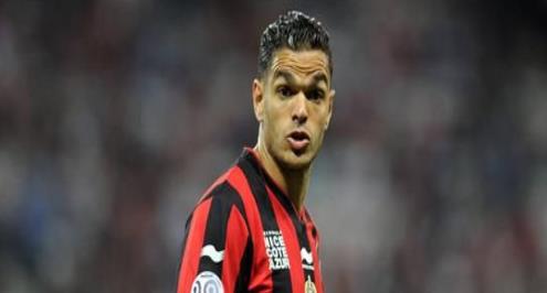 الصحف الفرنسية تبرز مرور عام على "تجميد" اللاعب حاتم بن عرفة